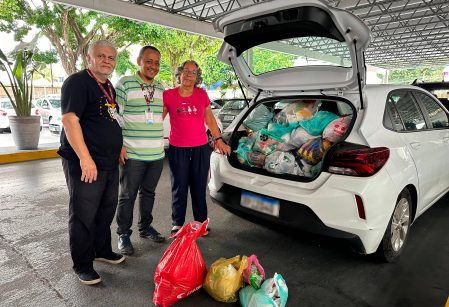 Vieira doa 3,4 toneladas de alimentos arrecadados na Gincana Recreativa da Semana da Criança