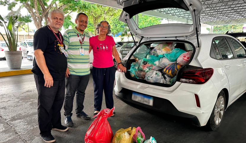 Vieira doa 3,4 toneladas de alimentos arrecadados na Gincana Recreativa da Semana da Criança