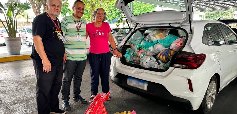 Vieira doa 3,4 toneladas de alimentos arrecadados na Gincana Recreativa da Semana da Criança