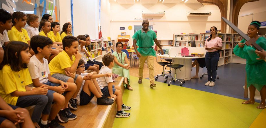 Biblioteca do Vieirinha estreia programação 2025 do projeto Hora do Conto